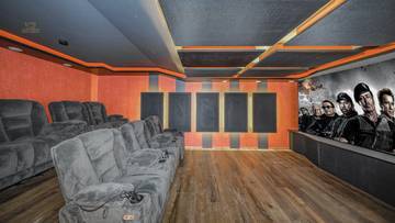 Thumbnail von Luxury villa in prime location with unobstructed Kaiser view
