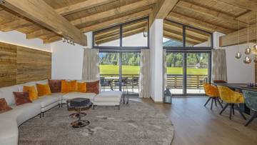 Thumbnail von Exclusive chalet with pool directly at the golf course