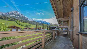 Thumbnail von Exclusive chalet with pool directly at the golf course