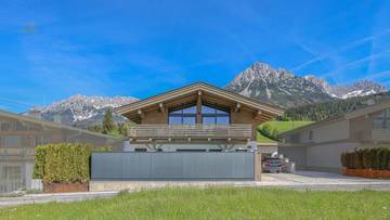 Thumbnail von Exclusive chalet with pool directly at the golf course
