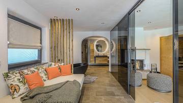 Thumbnail von Exclusive chalet with pool directly at the golf course