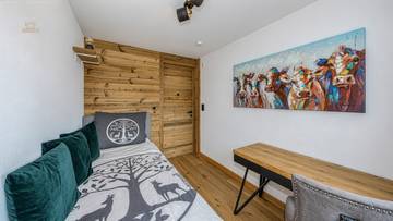 Thumbnail von Luxurious attic maisonette in sunny quiet location