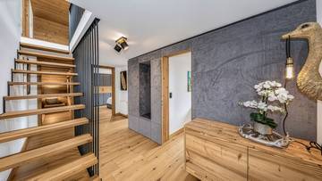 Thumbnail von Luxurious attic maisonette in sunny quiet location
