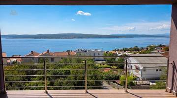Thumbnail von Maisonette apartment with sea view, two terraces, and garage