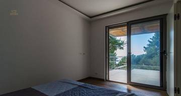 Thumbnail von Charming house with sea view in a quiet bay, only 90 meters to the sea