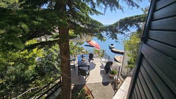 Thumbnail von Semi-detached house in the first row to the sea with boat dock (usage), garden, and garage