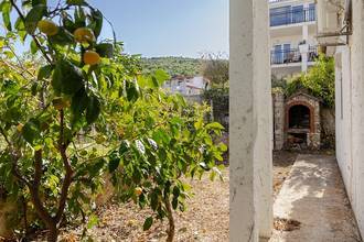 Thumbnail von House with two residential units, garden, and sea view just a few meters from the sea