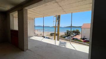 Thumbnail von Newly built apartment with terrace and sea view, only 30 meters to the beach