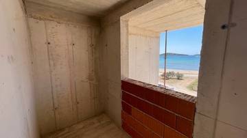 Thumbnail von Newly built apartment with terrace and sea view, only 30 meters to the beach
