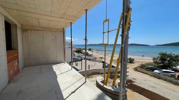 Thumbnail von Newly built apartment with terrace and sea view, only 30 meters to the beach
