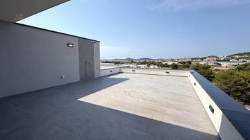 Thumbnail von Modern maisonette apartment with roof terrace and panoramic sea view