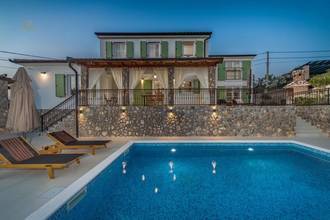 Thumbnail von High-quality stone house with swimming pool and sea view