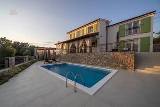 Thumbnail von High-quality stone house with swimming pool and sea view