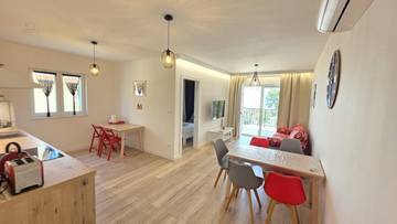 Thumbnail von Modern apartment with sea view and parking space only 70 meters from the sea