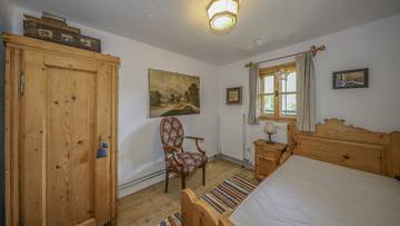 Thumbnail von Historic farmhouse in green peaceful location