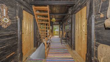 Thumbnail von Historic farmhouse in green peaceful location