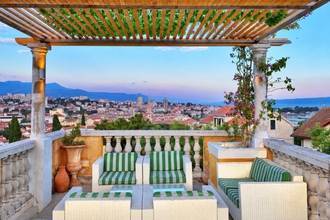 Thumbnail von Penthouse over two levels with roof terrace and panoramic view