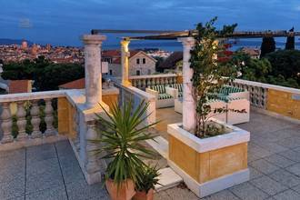 Thumbnail von Penthouse over two levels with roof terrace and panoramic view