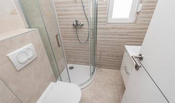 Thumbnail von Modern apartment with sea view and heated communal pool
