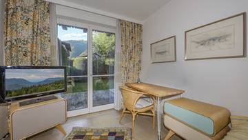 Thumbnail von Garden apartment with a recreational residence in a central quiet location