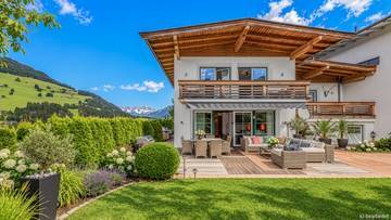 Thumbnail von Exclusive corner house in sunny peaceful location