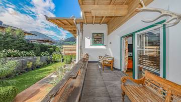 Thumbnail von Exclusive corner house in sunny peaceful location