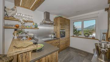 Thumbnail von Exclusive corner house in sunny peaceful location