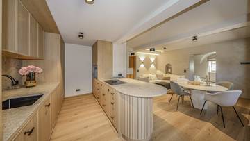 Thumbnail von Exclusive apartment in historic town house