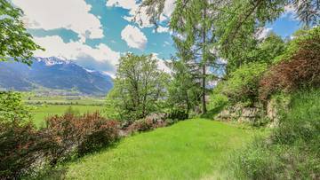 Thumbnail von Golf-in/Golf-out country house in sunny prime location
