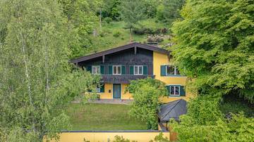 Thumbnail von Golf-in/Golf-out country house in sunny prime location