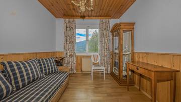 Thumbnail von Golf-in/Golf-out country house in sunny prime location