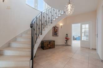 Thumbnail von Charming villa with swimming pool and sea view