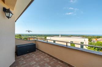 Thumbnail von Charming villa with swimming pool and sea view