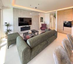 Thumbnail von Modern semi-detached house with pool and sea view