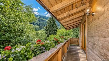 Thumbnail von Tyrolean house with over 3,800 m² of land in an idyllic quiet location