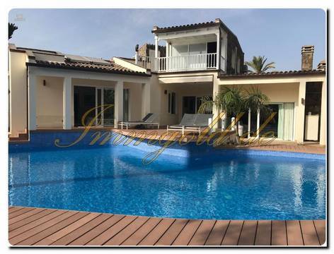 Immogold® Private Golf Estate Maspalomas, eine außergewöhnliche Residenz unter der Sonne Gran Canarias. Exklusive Villa mit Südorientierung, privatem Pool & spektakulärem Golfblick.