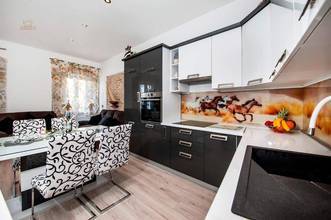 Thumbnail von Renovated apartment with sea view in the historic center