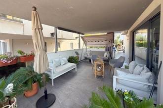 Thumbnail von Apartment with a large garden, summer kitchen, and sea view