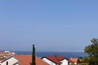 Wohnung mit großem Garten, Sommerküche und Meerblick