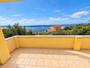 Thumbnail von House with two apartments and beautiful sea view