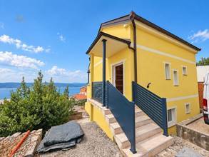 Thumbnail von House with two apartments and beautiful sea view