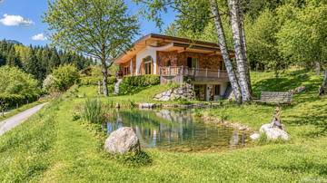 Thumbnail von Unique refuge in prime location with a view of Lake Schwarz