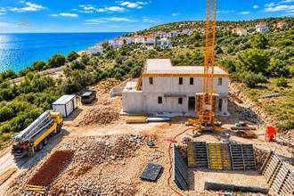 Thumbnail von Newly built villa with pool, garage, and sea view