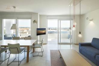 Thumbnail von Modern and furnished apartment with sea view