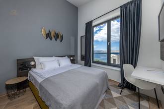 Thumbnail von Modern villa with swimming pool and sea view below Velebit