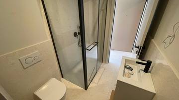 Thumbnail von Newly built apartment with covered terrace and sea view