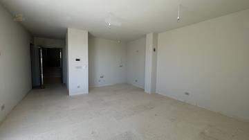 Thumbnail von Newly built apartment with covered terrace and sea view