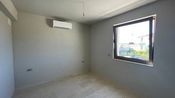 Thumbnail von Newly built apartment with covered terrace and sea view