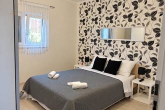 Thumbnail von Detached house with two living levels, large garden, and sea view