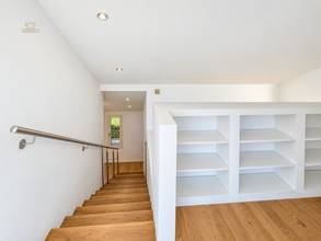 Thumbnail von House with two residential units, large garden, and unobstructed sea view